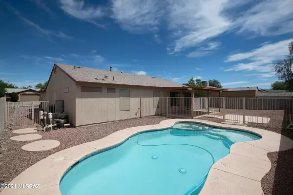 Tucson, AZ 85746,1535 W Delahunt Street