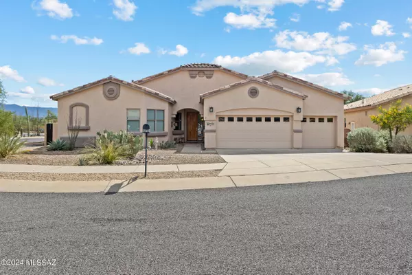 9980 E Woodland View Place, Tucson, AZ 85749