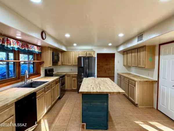 Huachuca City, AZ 85616,2144 N Rascal Ranch Road