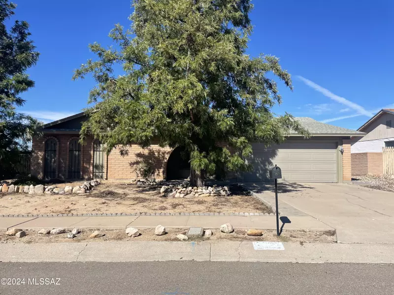 8021 N Bounty Place, Tucson, AZ 85741