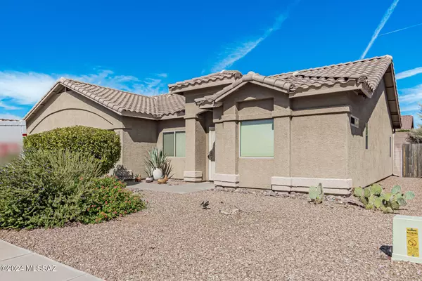 5116 W Wild Burro Spring Drive, Marana, AZ 85658