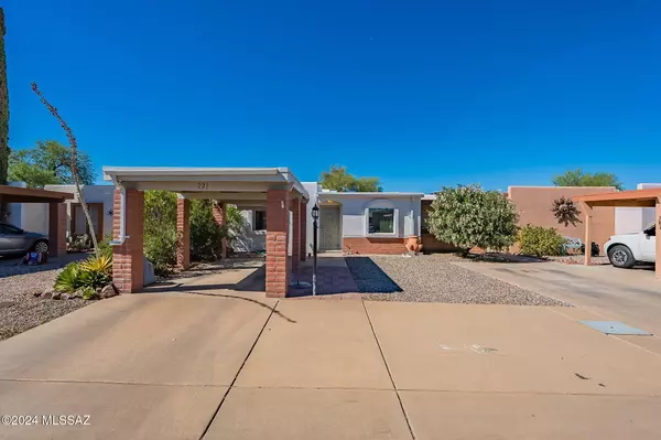 221 N Paseo De Los Conquistadores, Green Valley, AZ 85614