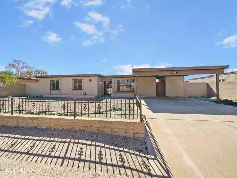 1940 E Wyoming Street, Tucson, AZ 85706