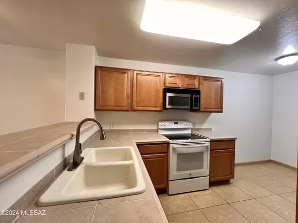 Tucson, AZ 85718,5675 N Camino Esplendora  #5124