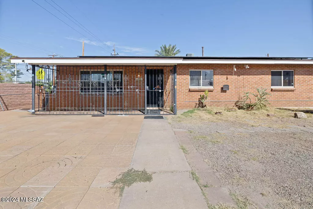 Tucson, AZ 85712,4301 E Lester Street