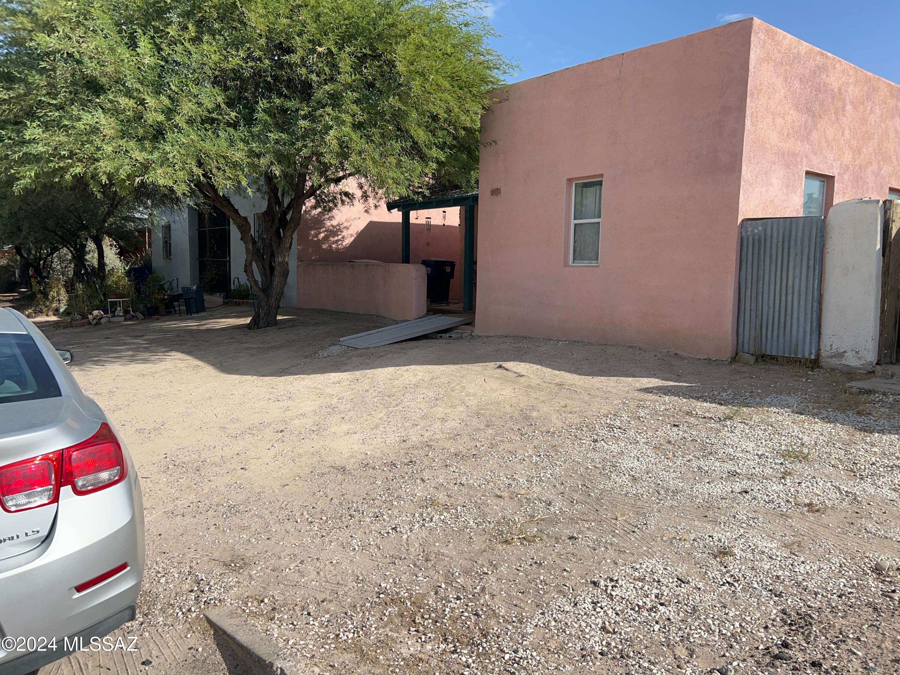 Tucson, AZ 85701,851 S 9th Avenue