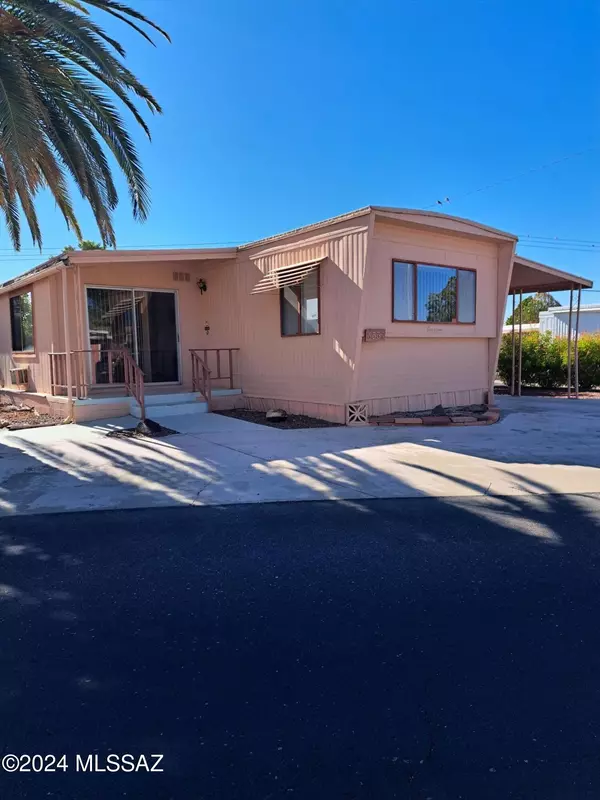 5557 W Bar X Street, Tucson, AZ 85713