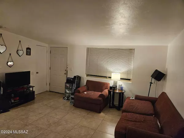 Tucson, AZ 85719,742 E Holaway Drive