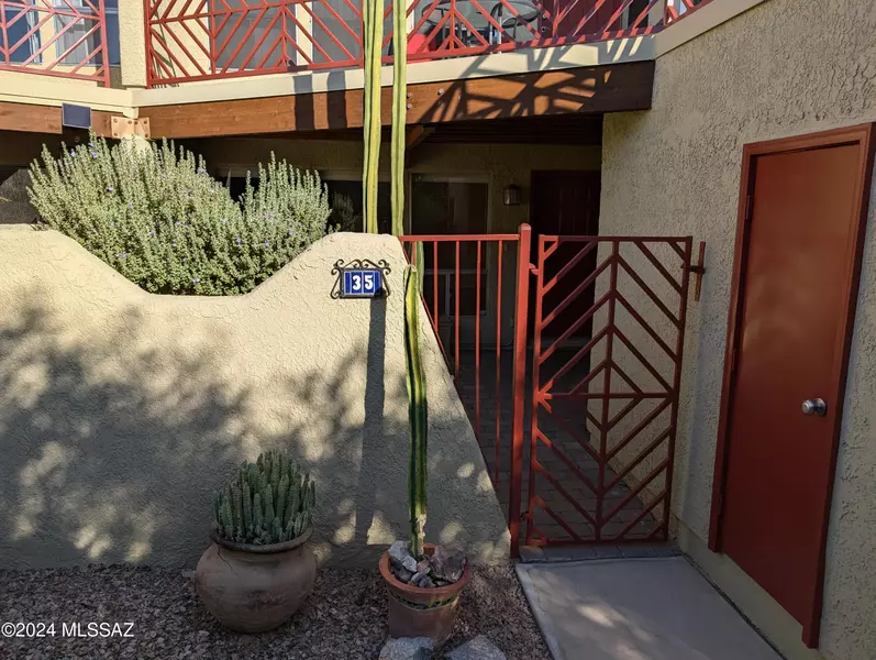 6255 N Camino Pimeria Alta  #35, Tucson, AZ 85718