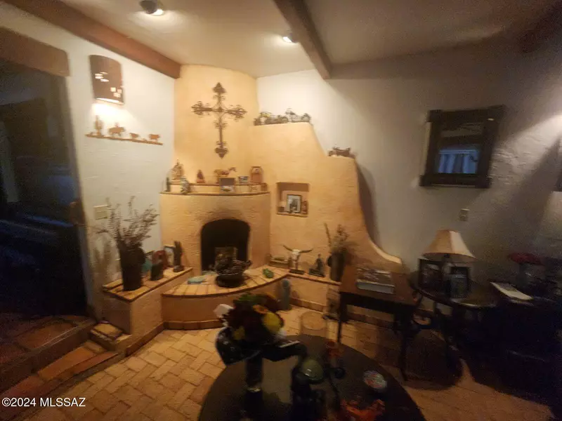 2245 Cll Palo Parado, Tubac, AZ 85646