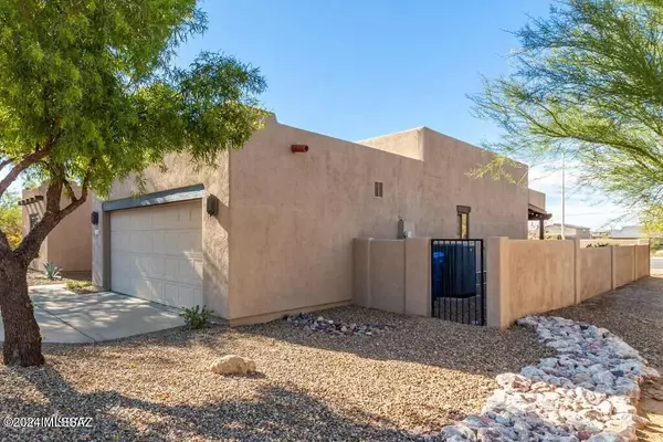 Tucson, AZ 85737,11569 N Kelly Rae Place