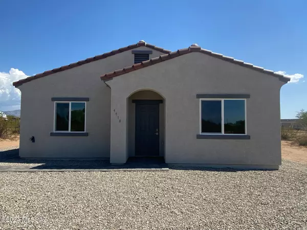 126 Valencia Ct, Rio Rico, AZ 85648