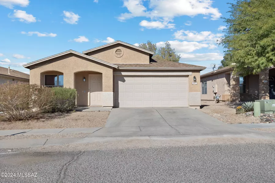 10013 E Rocky Wash Drive, Tucson, AZ 85748