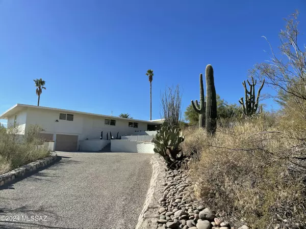 Tucson, AZ 85718,5845 N Camino Hombre De Oro