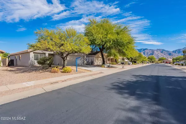 Oro Valley, AZ 85755,2319 E Precious Shard Court