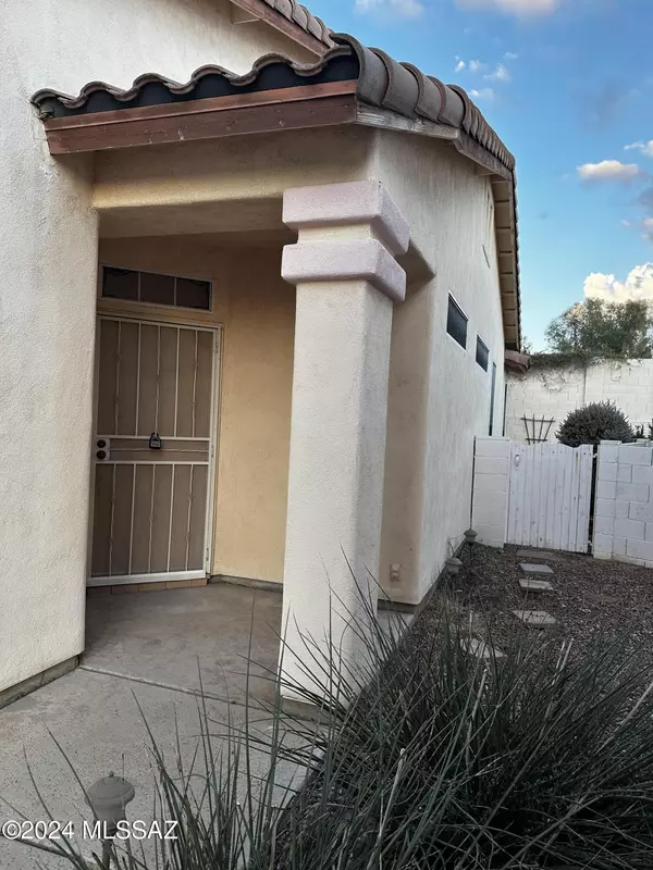 Tucson, AZ 85742,9970 N Stratton Saddle Trail