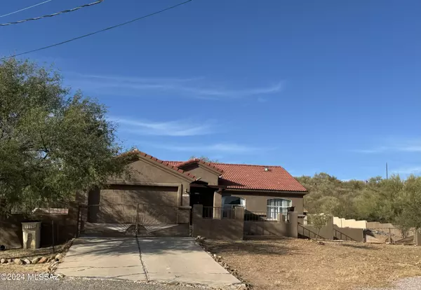 1841 America Court, Rio Rico, AZ 85648