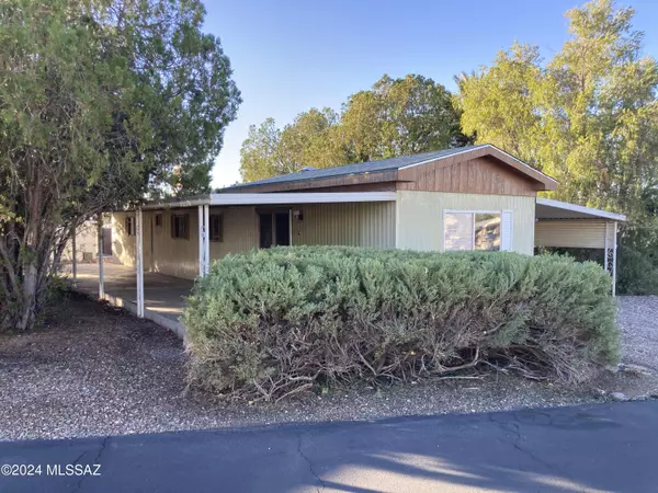 5557 W Box R Street, Tucson, AZ 85713