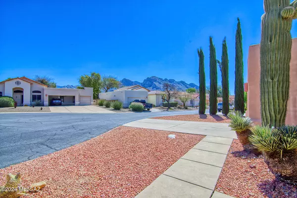 Oro Valley, AZ 85737,10201 N Hatteras Place