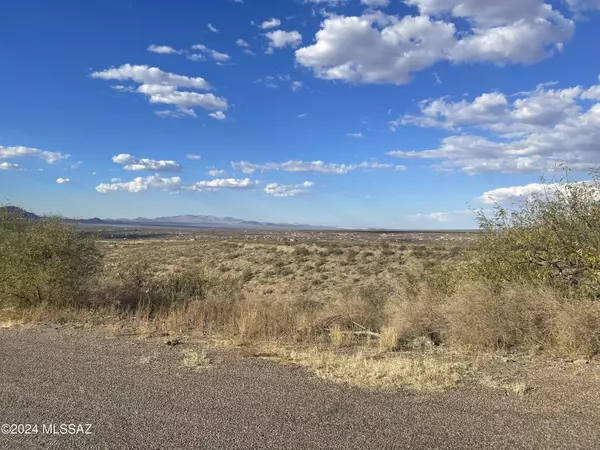 1752 Ruta Caravela  #15, Rio Rico, AZ 85648