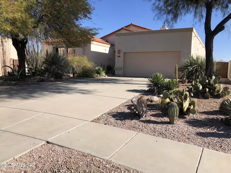 1223 S Quail Point Court, Tucson, AZ 85745