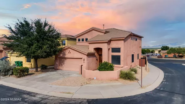 2074 N Avenida Fina, Green Valley, AZ 85614