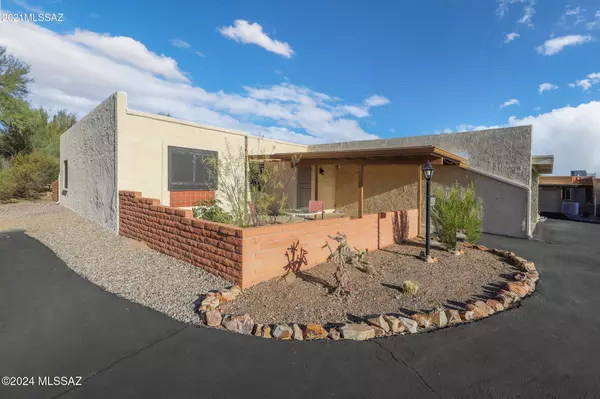 450 W San Ignacio, Green Valley, AZ 85614