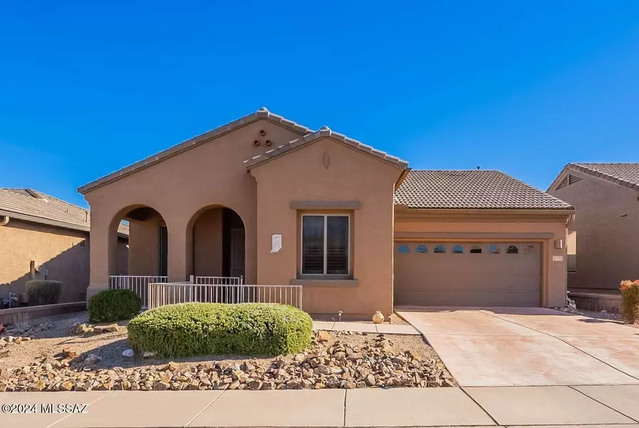 5791 S Lowry Canyon Place, Green Valley, AZ 85622