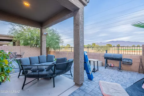 3294 N Dales Crossing Drive, Tucson, AZ 85745