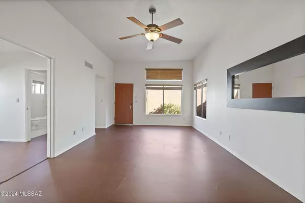 Tucson, AZ 85712,3337 N Sagewood Drive