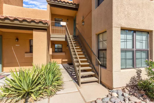 Tucson, AZ 85718,6651 N Campbell Avenue #133