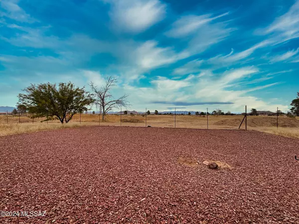 Pearce, AZ 85625,985 E Geneva Street