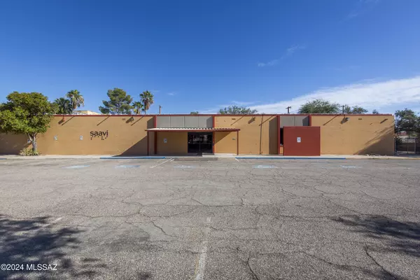 3767 E Grant Road, Tucson, AZ 85716