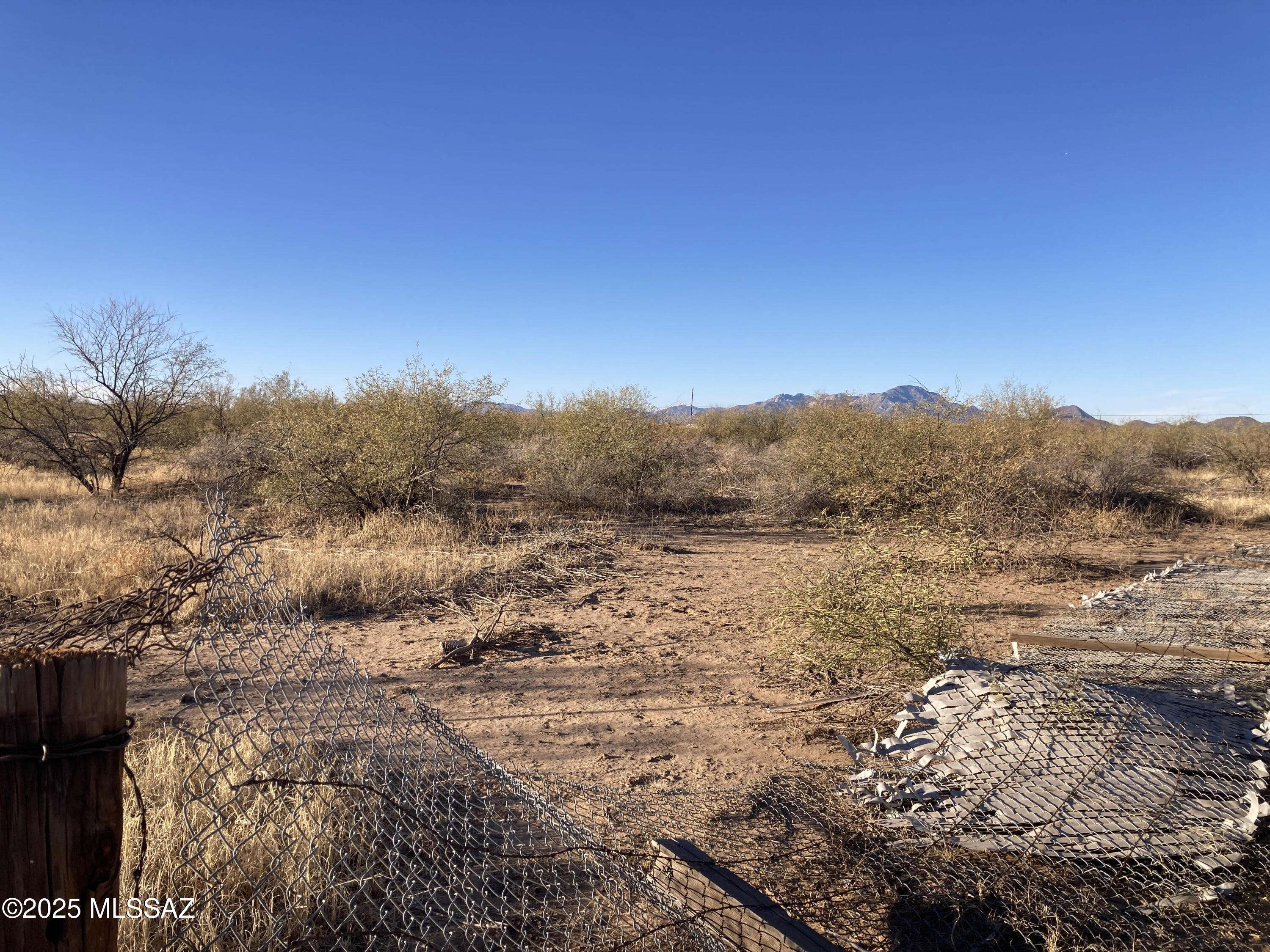 8350 S Howling Coyote Trail, Tucson, AZ 85735