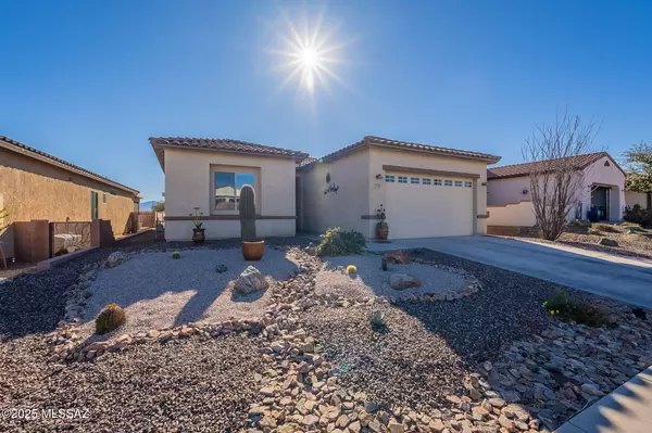 770 N Observation Trail, Green Valley, AZ 85614