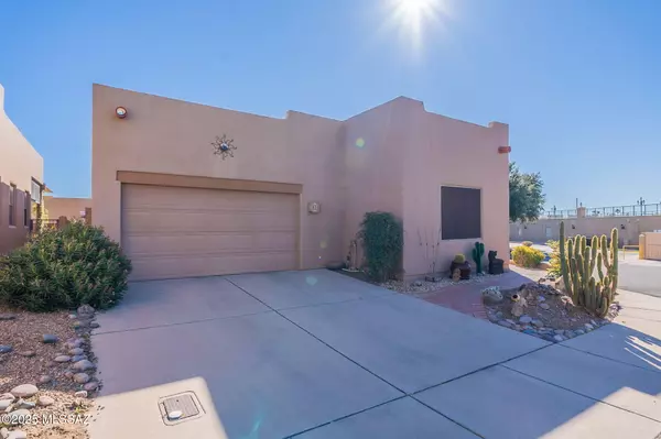 3833 S Camino Comica, Green Valley, AZ 85614