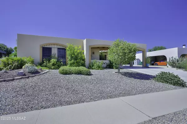 Green Valley, AZ 85614,2082 S Santa Carla Drive