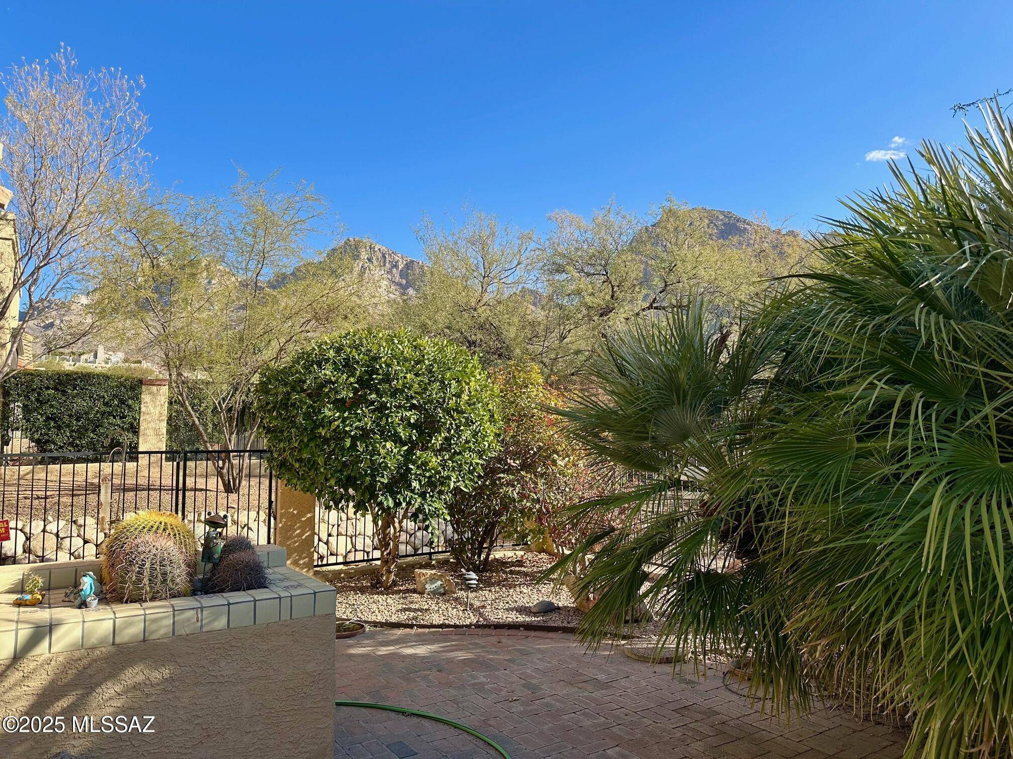 Oro Valley, AZ 85704,1148 E Camino Diestro