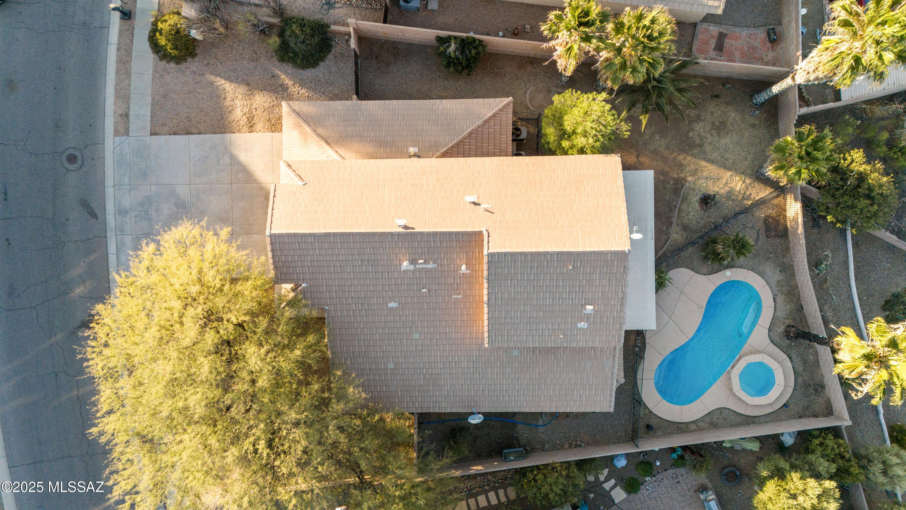 Vail, AZ 85641,962 S Willis Avenue