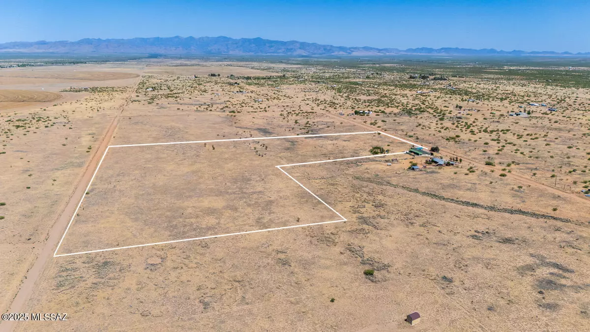 Pearce, AZ 85625,28 Acres Chiricahua Drive #-