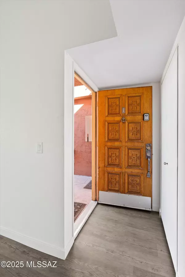 Tucson, AZ 85710,808 S Langley Avenue #UNIT 204