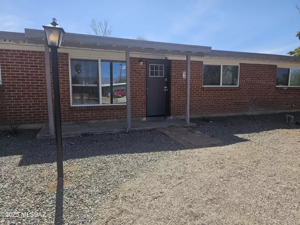 Tucson, AZ 85710,6652 E Calle Herculo
