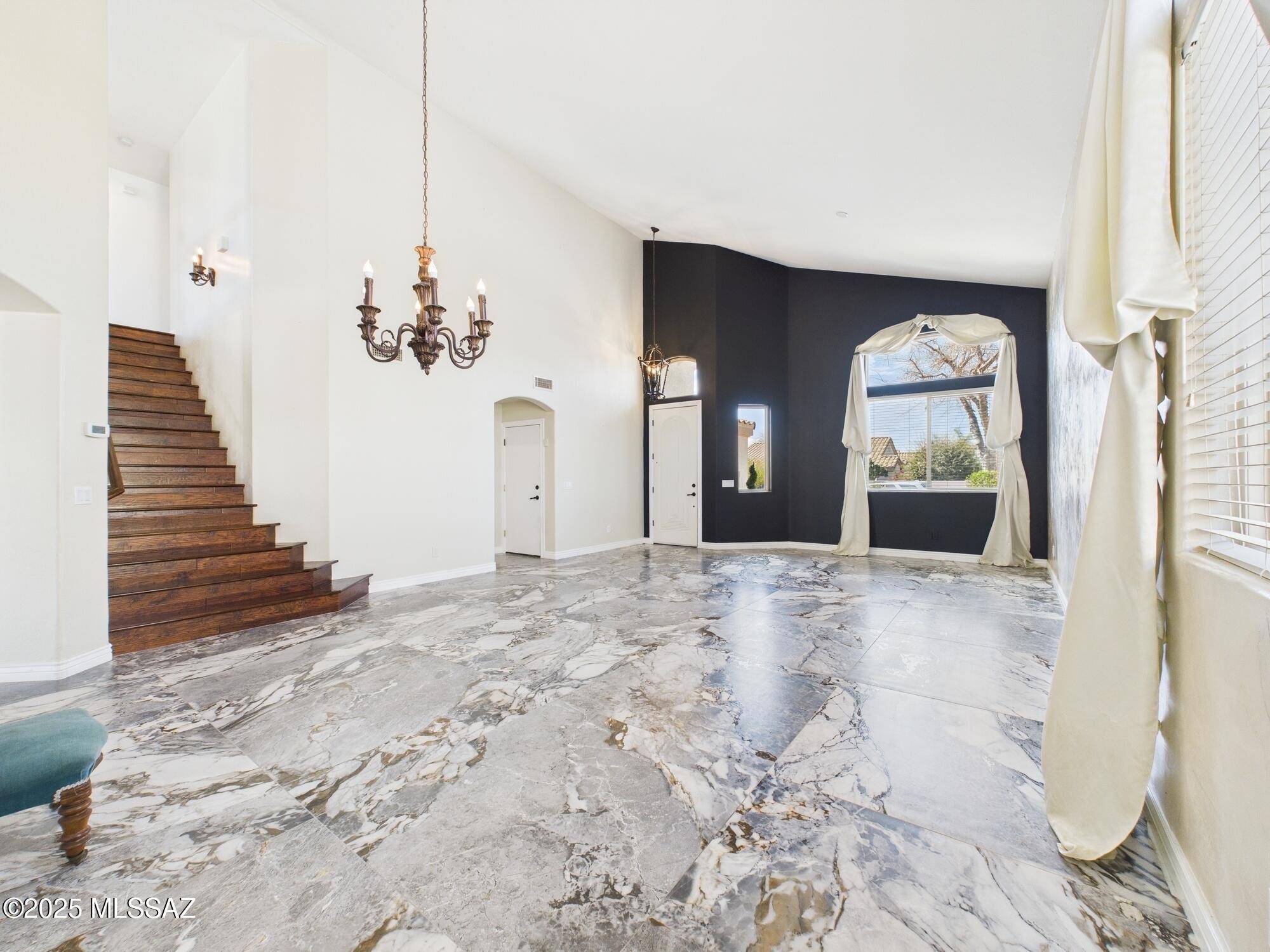 Oro Valley, AZ 85755,13258 N Pioneer Way