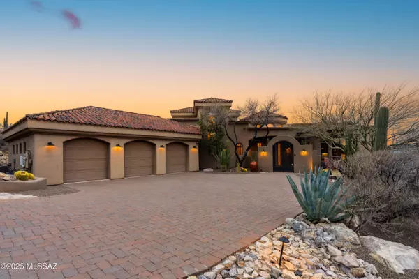 Tucson, AZ 85745,260 N Resort Hills Place