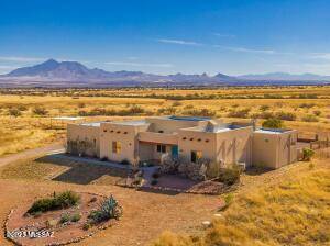 9505 S Deer Ridge Trail, Hereford, AZ 85615