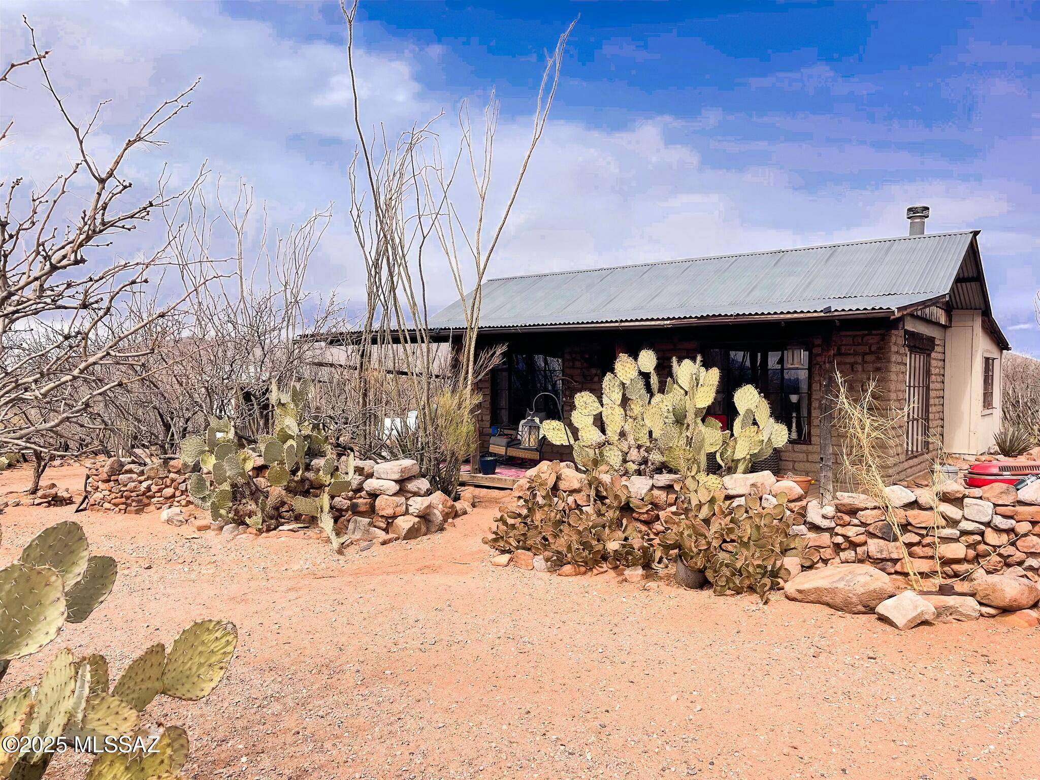 2950 E Vigilante Road, Tombstone, AZ 85638