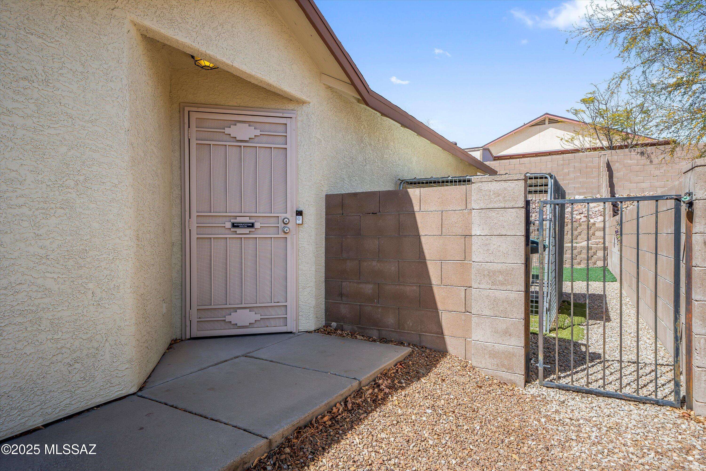 Tucson, AZ 85745,1201 N Falcon Ridge Drive
