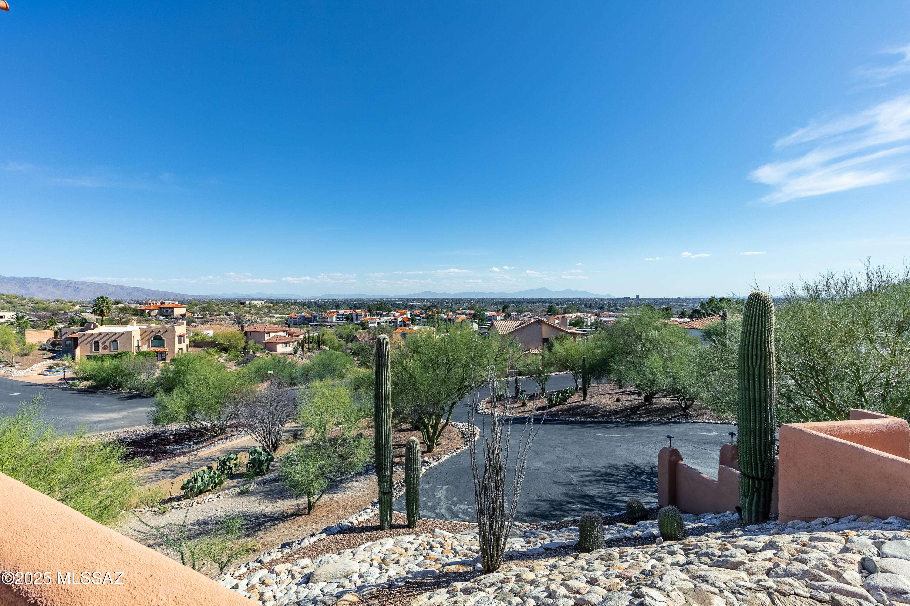 5685 E Rio Verde Vista Drive, Tucson, AZ 85750