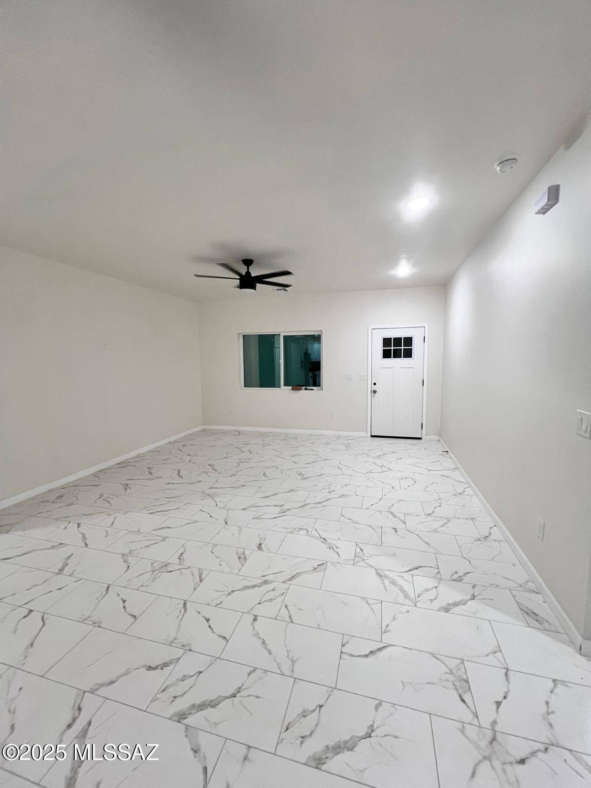 Rio Rico, AZ 85648,1834 circulo Mexicali