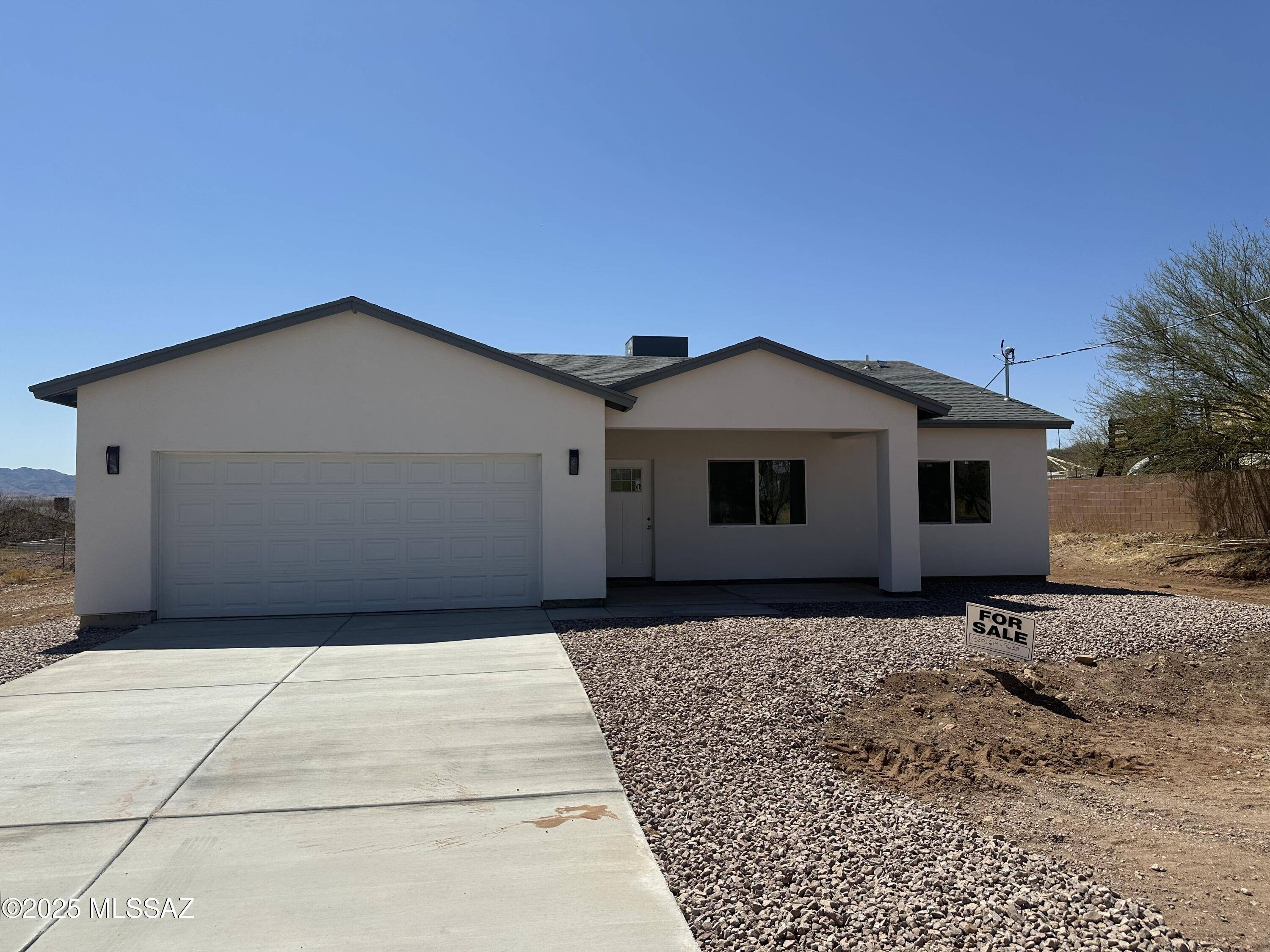 1834 circulo Mexicali, Rio Rico, AZ 85648
